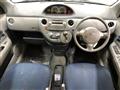 2005 Toyota Sienta