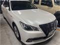 2013 Toyota Crown Hybrid