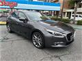 2017 Mazda Axela