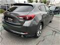 2017 Mazda Axela