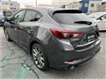 2017 Mazda Axela