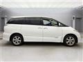 2011 Toyota Estima Hybrid