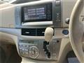 2011 Toyota Estima Hybrid