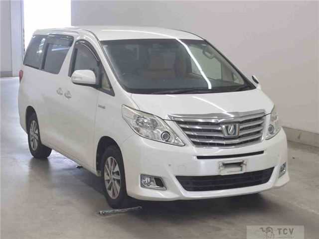 2013 Toyota Alphard Hybrid