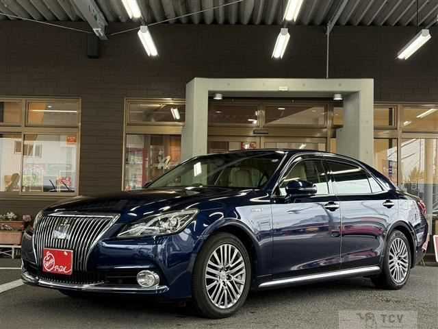2016 Toyota Crown Majesta