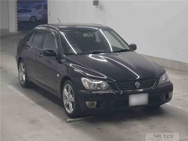 2004 Toyota Altezza
