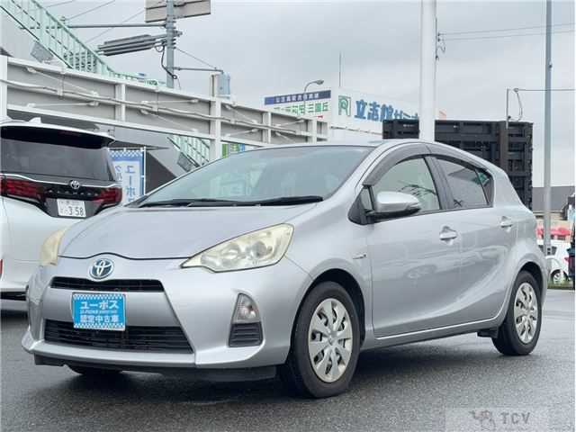 2013 Toyota AQUA