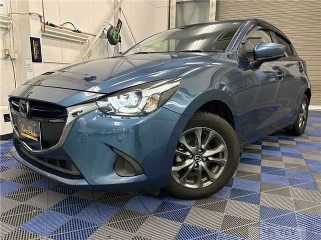 2017 Mazda Demio