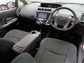 2016 Toyota PRIUS α