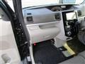 2016 Daihatsu Tanto