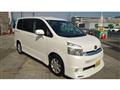 2008 Toyota Voxy