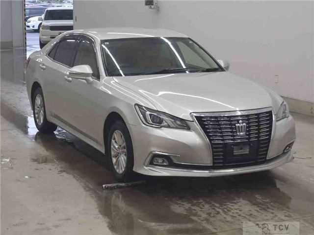 2015 Toyota Crown