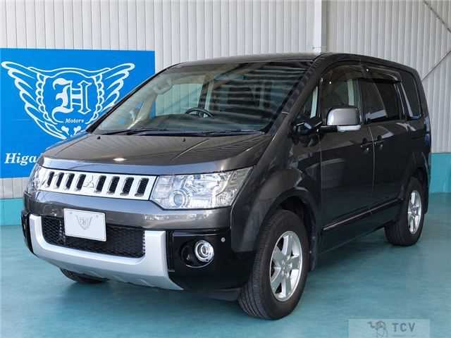 2012 Mitsubishi Delica D5