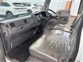 2004 Mazda Titan Dash