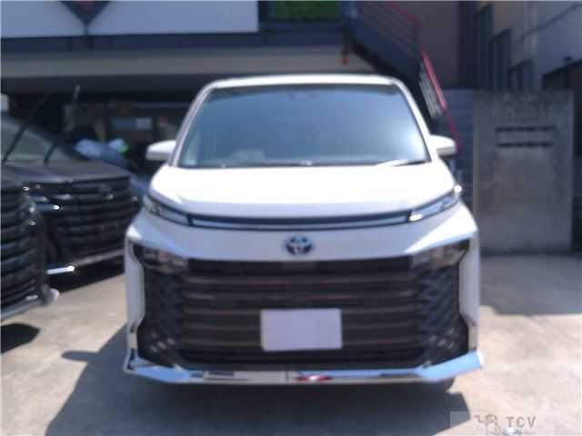 2025 Toyota Voxy