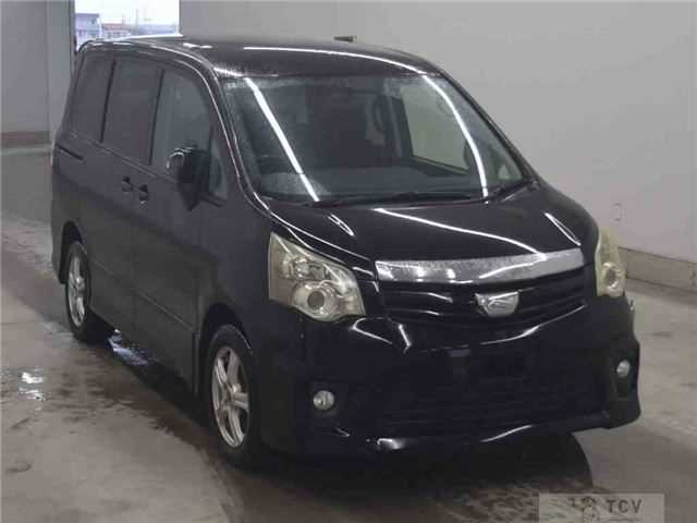 2010 Toyota Noah
