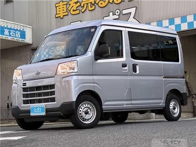 2025 Daihatsu Hijet Cargo
