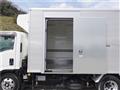 2016 Isuzu Elf Truck