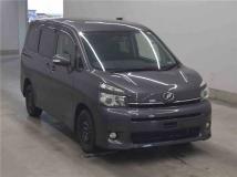2013 Toyota Voxy