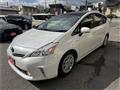2013 Toyota PRIUS α