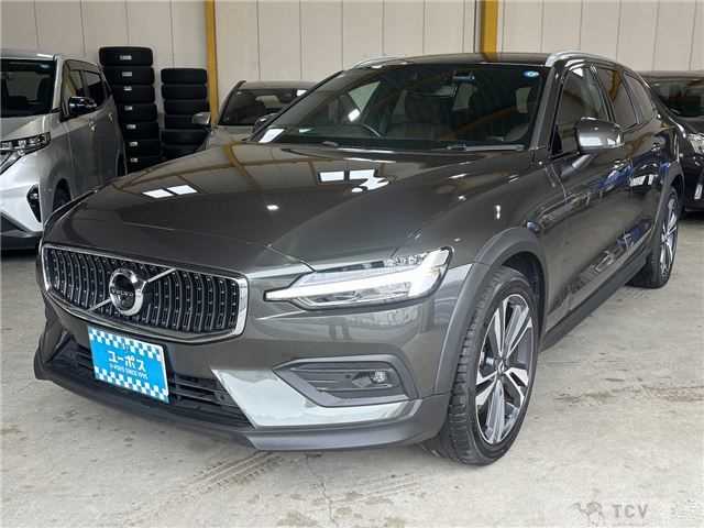 2022 Volvo V60