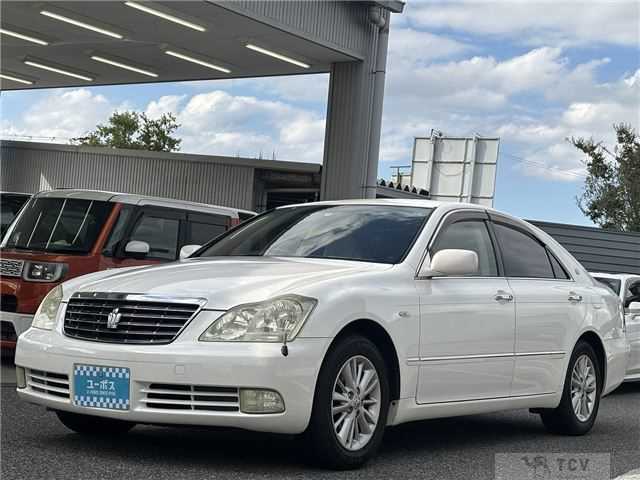 2004 Toyota Crown Royal Series