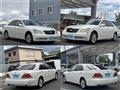 2004 Toyota Crown Royal Series
