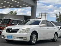 2004 Toyota Crown Royal Series