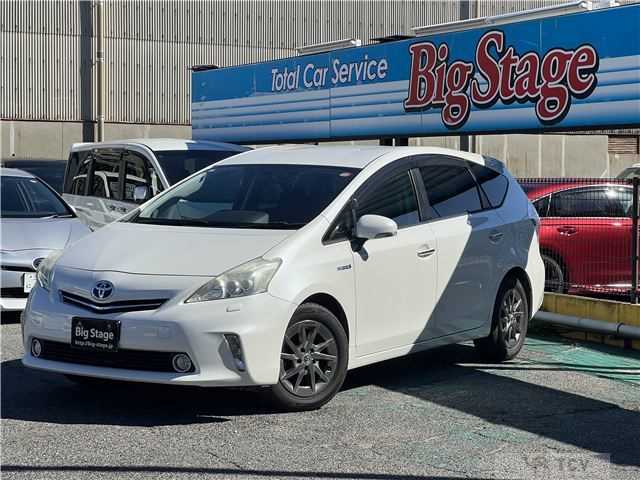 2013 Toyota PRIUS α