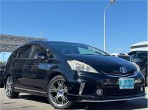 2013 Toyota PRIUS α