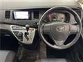 2016 Toyota Isis