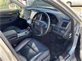2014 Toyota Crown Hybrid