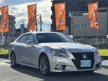 2014 Toyota Crown Hybrid