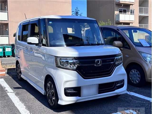 2018 Honda N BOX