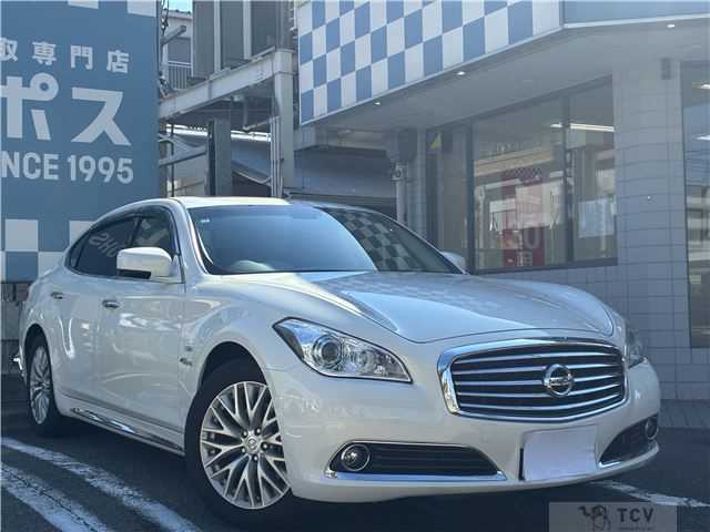 2013 Nissan Cima