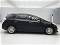 2013 Toyota PRIUS α