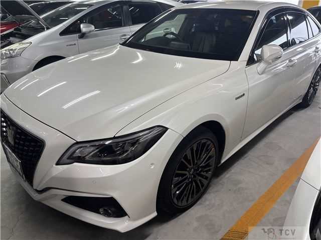 2020 Toyota Crown Hybrid
