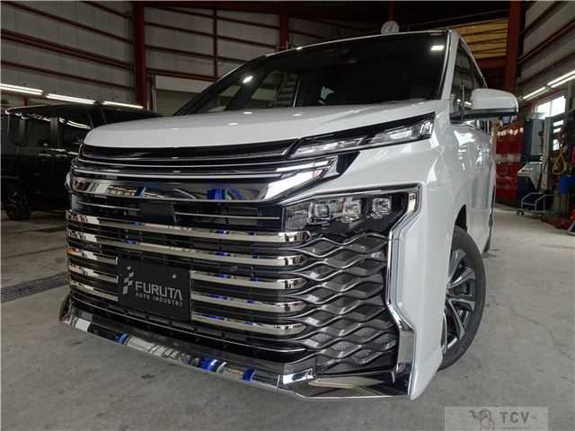 2025 Toyota Voxy
