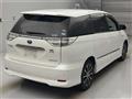 2014 Toyota Estima Hybrid