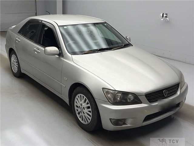 2005 Toyota Altezza