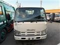 2014 Isuzu Elf Truck