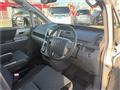 2007 Toyota Noah