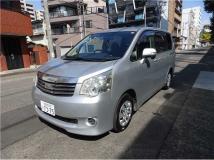 2011 Toyota Noah