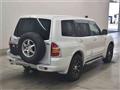 2001 Mitsubishi Pajero