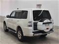 2012 Mitsubishi Pajero