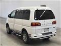 2002 Mitsubishi Delica Spacegear