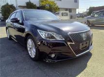 2015 Toyota Crown Hybrid