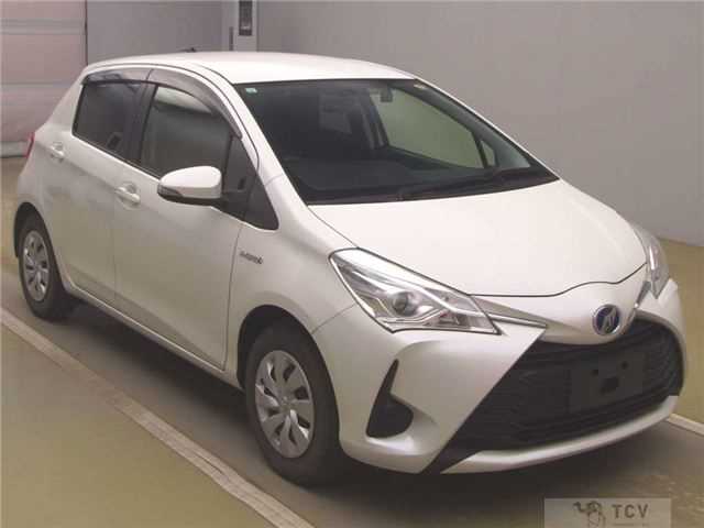 2017 Toyota Vitz