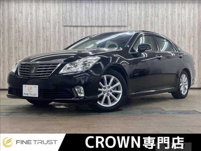 2011 Toyota Crown Royal Series