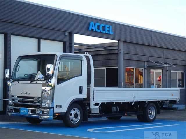 2020 Isuzu Elf Truck
